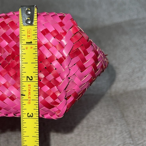 Colorful little straw tote bag from Urban Outfitters, handmade in Bali - Picture 8 of 8